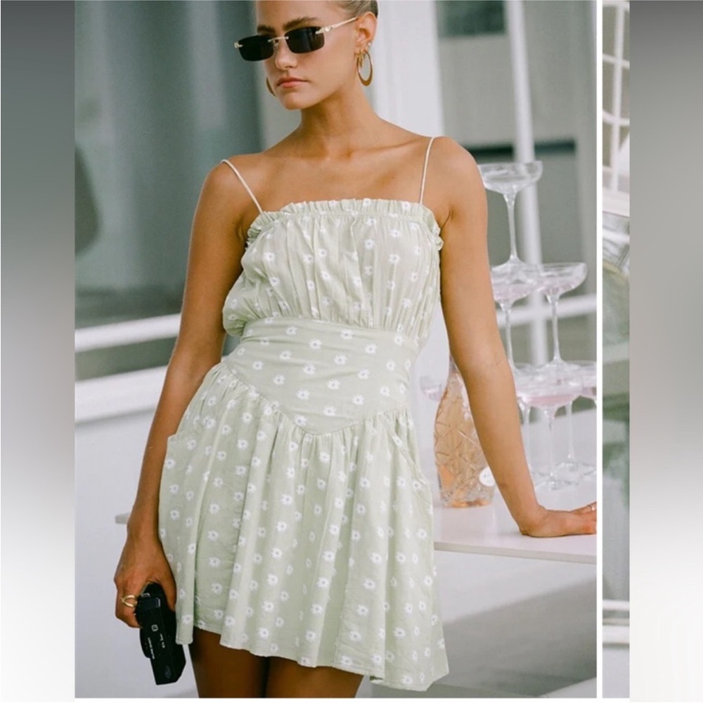 SABO SKIRT Elegant Green Floral Dress